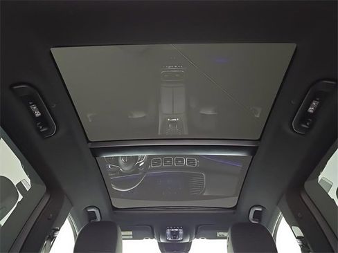 Certified 2025 Mercedes-Benz GLS 450 4MATIC image 14