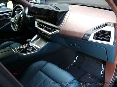 Used 2025 BMW XM image 23