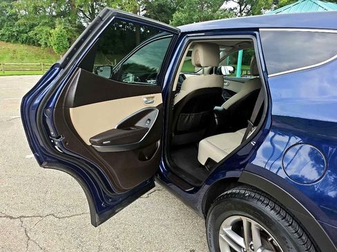 Used 2018 Hyundai Santa Fe Sport image 23