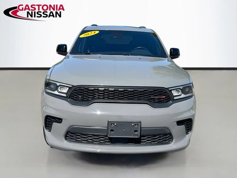 Used 2024 Dodge Durango GT RWD image 2
