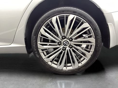 Used 2023 Nissan Altima 2.5 SL AWD/4WD image 11