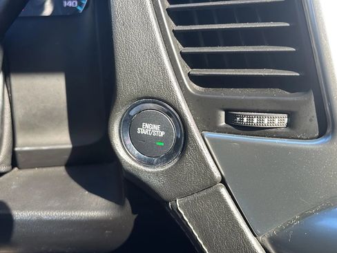 Used 2018 Chevrolet Tahoe Premier image 17