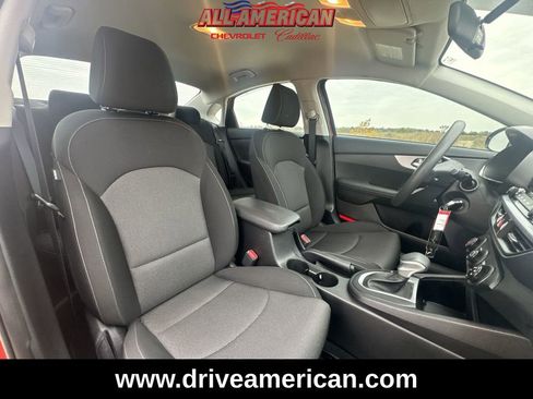 Used 2023 Kia Forte LXS w/ LXS Technology Package image 27