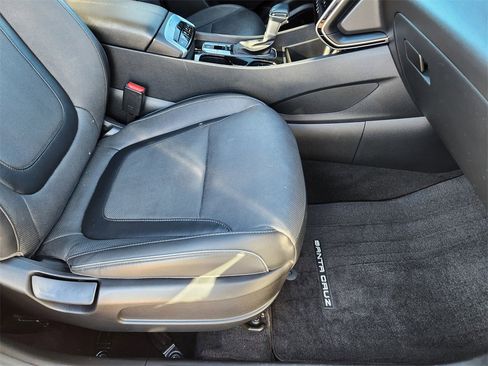 Used 2024 Hyundai Santa Cruz Limited image 15