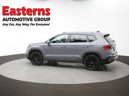 Used 2022 Volkswagen Taos SE AWD/4WD image 60