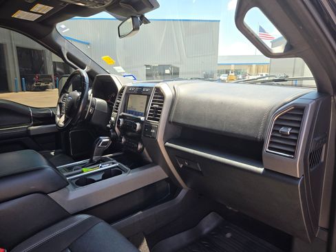 Used 2019 Ford F150 Raptor w/ Equipment Group 802A Luxury AWD/4WD image 26