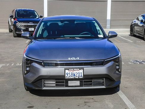 Used 2025 Kia K4 EX image 3