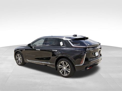 New 2026 Cadillac Lyriq Premium Luxury image 3