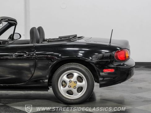 Used 1999 MAZDA MX-5 Miata image 23