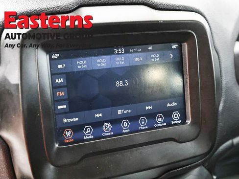 Used 2021 Jeep Renegade Sport AWD/4WD image 18