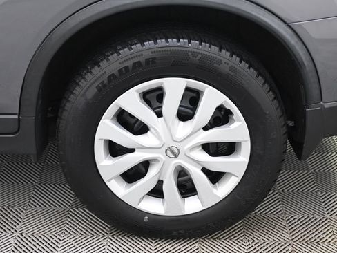 Used 2019 Nissan Rogue S AWD/4WD image 20