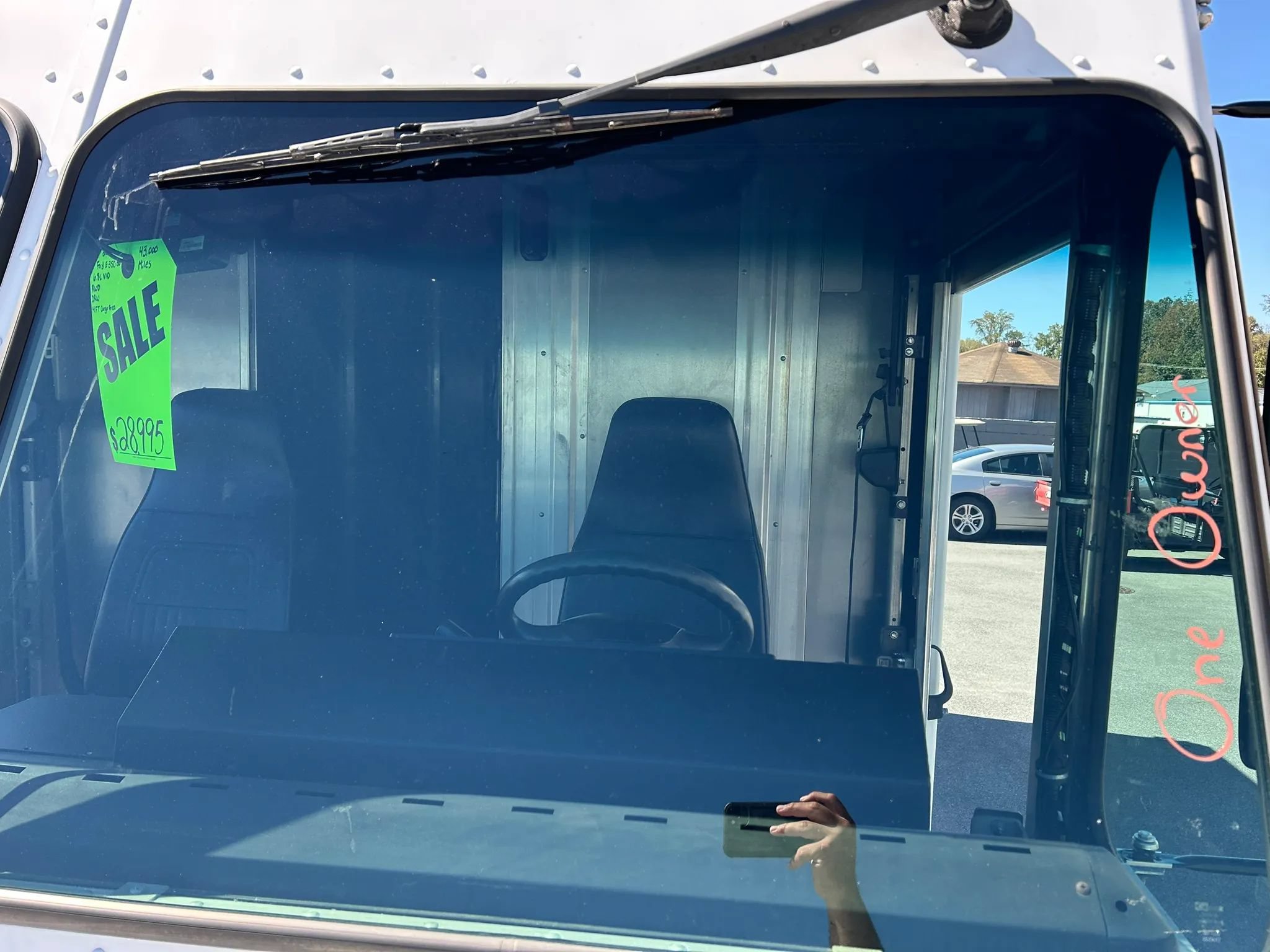 Used 2017 Ford E-350 and Econoline 350 Super Duty w/ A/C Prep Package RWD image 4