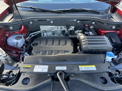 Certified 2025 Volkswagen Atlas Cross Sport SEL Premium R-Line image 30