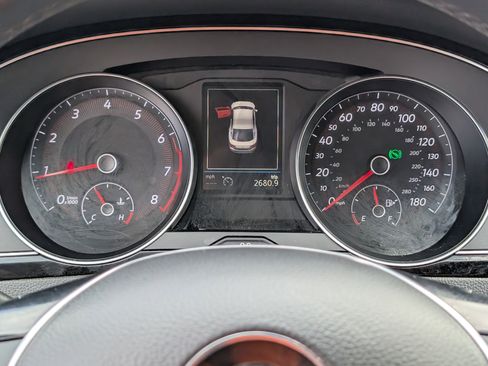 Used 2019 Volkswagen Arteon SE image 21