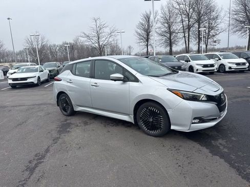 Used 2023 Nissan Leaf SV Plus image 7