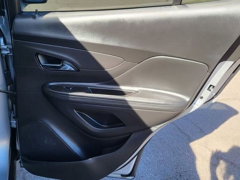 Used 2018 Buick Encore Preferred image 18