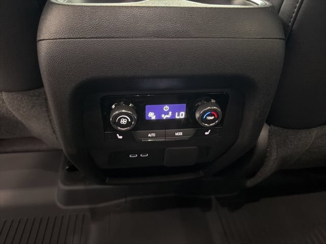 New 2026 Chevrolet Traverse RS w/ LPO, Floor Liner Package FWD image 28