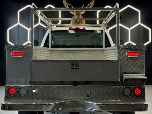 Used 2018 Chevrolet Silverado 2500 W/T image 12