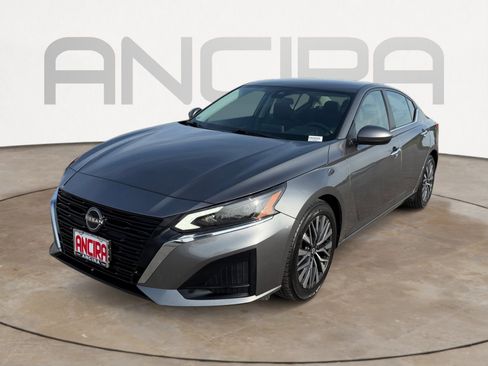 Used 2023 Nissan Altima 2.5 SV FWD image 6