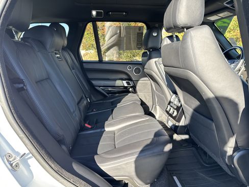 Used 2017 Land Rover Range Rover Supercharged image 23