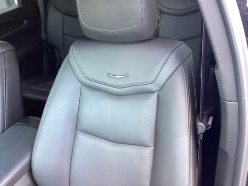 Used 2025 Cadillac XT5 Premium Luxury image 12