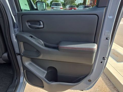 New 2026 Nissan Frontier PRO-4X w/ Pro Premium Package AWD/4WD image 9