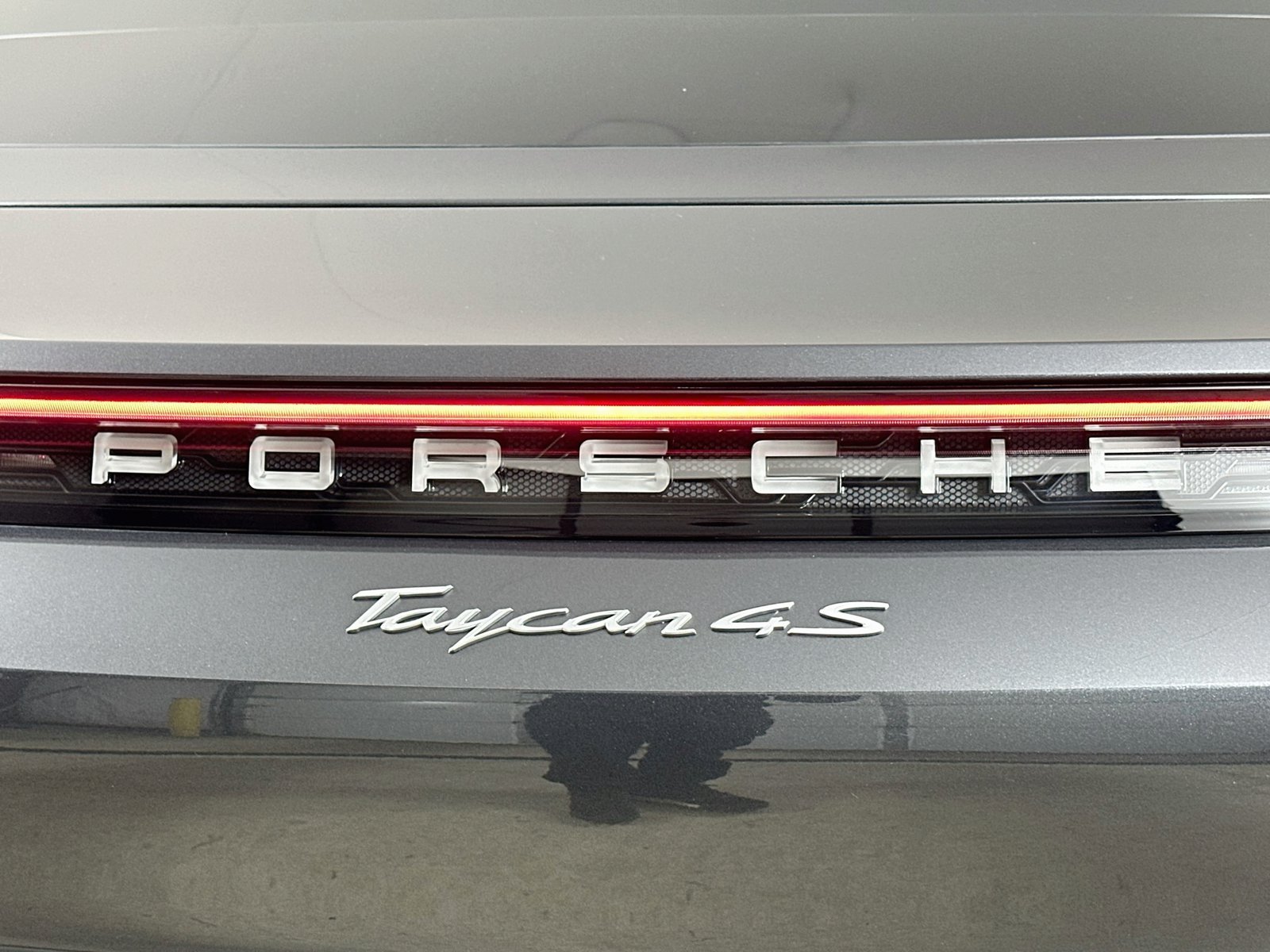 Used 2021 Porsche Taycan 4S w/ Premium Package AWD/4WD image 50