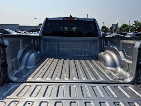 Used 2023 RAM 1500 Big Horn AWD/4WD image 18