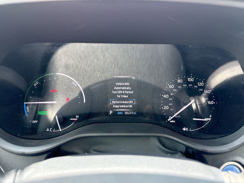 Used 2023 Toyota Sienna XLE FWD image 10