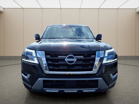 Used 2023 Nissan Armada SL w/ Captain's Chairs Package image 20