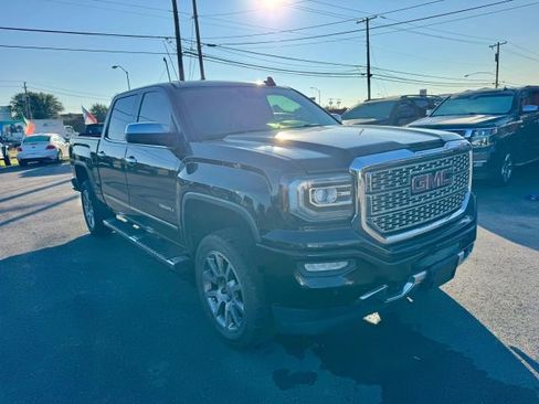 Used 2017 GMC Sierra 1500 Denali image 6