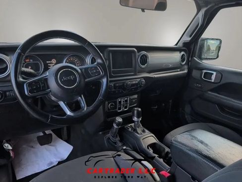 Used 2018 Jeep Wrangler Unlimited Sahara w/ LED Lighting Group AWD/4WD image 23