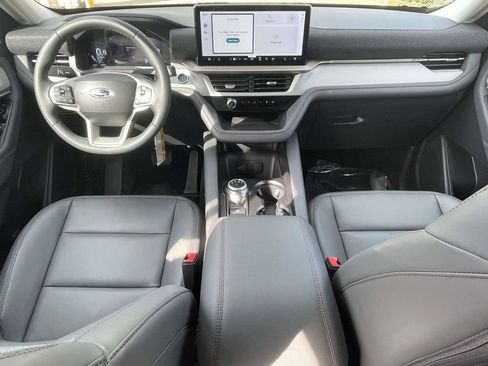 New 2026 Ford Explorer Active w/ Active Comfort Package RWD image 11
