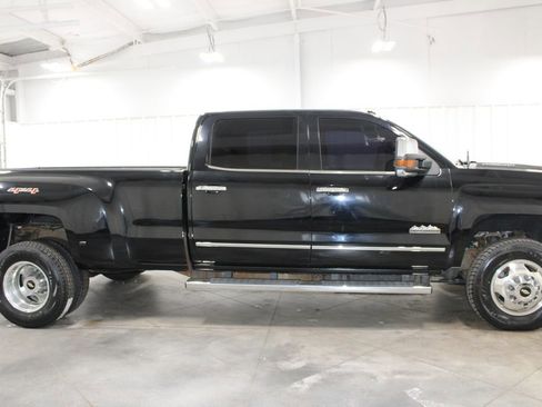 Used 2015 Chevrolet Silverado 3500 High Country w/ Duramax Plus Package AWD/4WD image 11