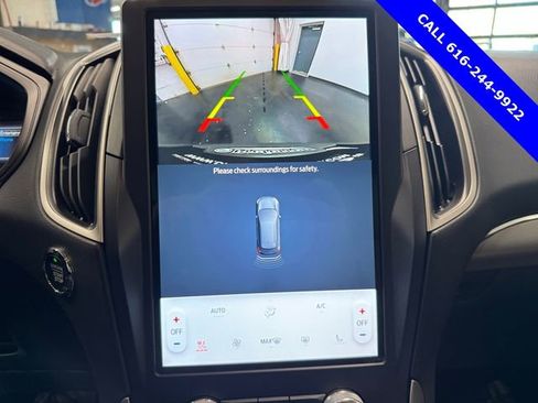 Used 2022 Ford Edge SEL w/ Convenience Package image 17
