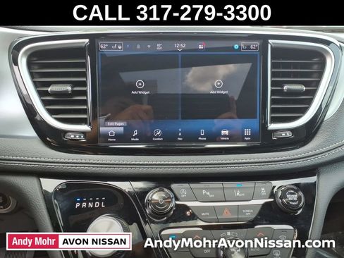 Used 2026 Chrysler Pacifica Limited w/ S Appearance Package FWD image 24