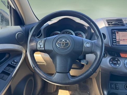 Used 2011 Toyota RAV4 Limited AWD/4WD image 21