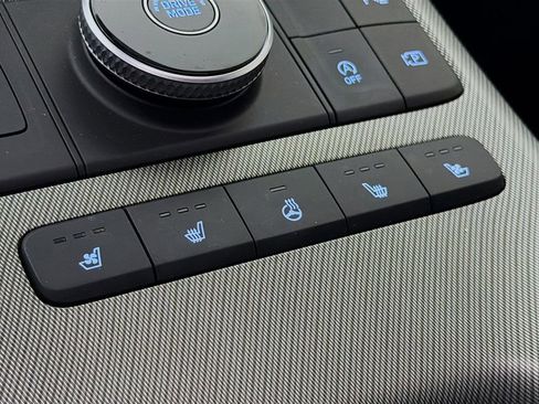 Used 2024 Hyundai Palisade SEL w/ Premium Package image 25