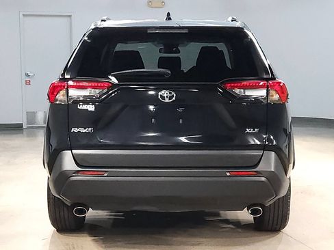 Used 2024 Toyota RAV4 XLE FWD image 6