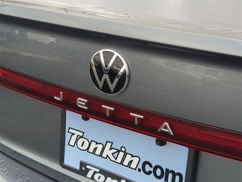 Used 2025 Volkswagen Jetta S image 25