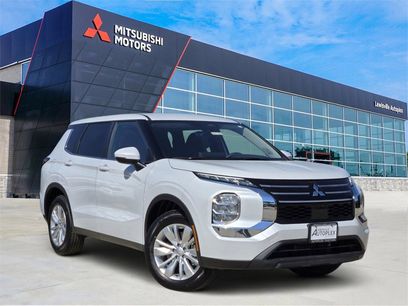 New 2025 Mitsubishi Outlander ES