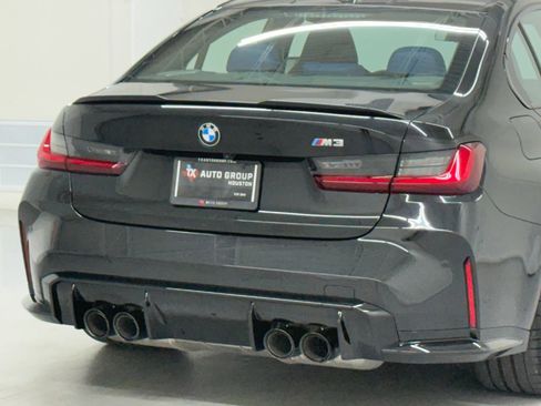 Used 2025 BMW M3 Sedan w/ Executive Package RWD image 40