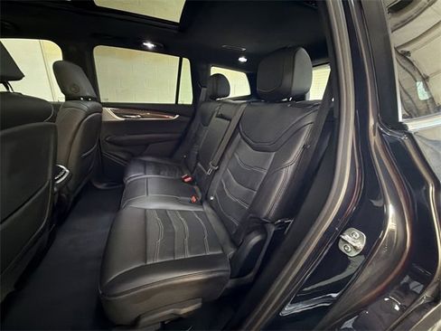 Certified 2025 Cadillac XT6 Premium Luxury w/ Platinum Package image 24