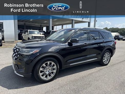 Used 2025 Ford Explorer Platinum RWD image 1