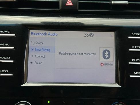 Used 2018 Toyota Camry L image 29