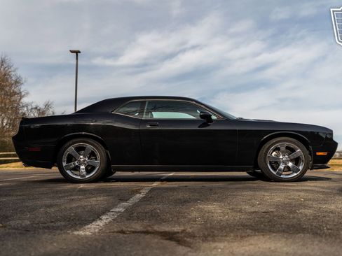 Used 2009 Dodge Challenger R/T image 36