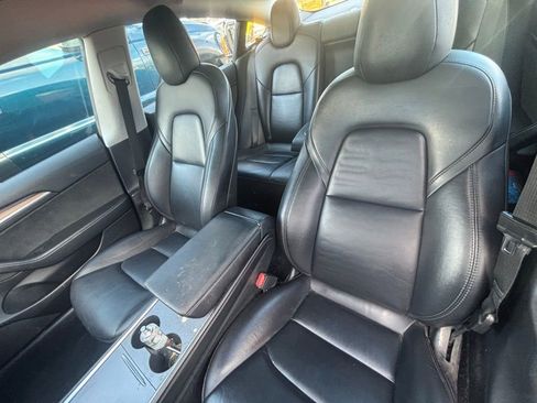Used 2023 Tesla Model 3 Standard Range image 12