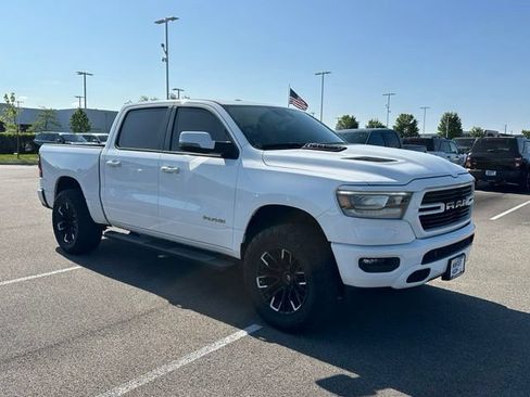 Used 2023 RAM 1500 Laramie AWD/4WD image 3