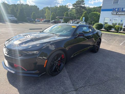 Used 2023 Chevrolet Camaro LT w/ Redline Edition RWD image 9