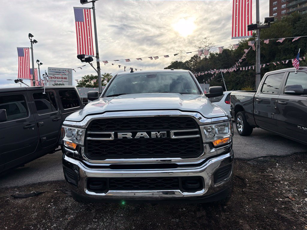 Used 2022 RAM 2500 Tradesman w/ Chrome Appearance Group AWD/4WD image 2